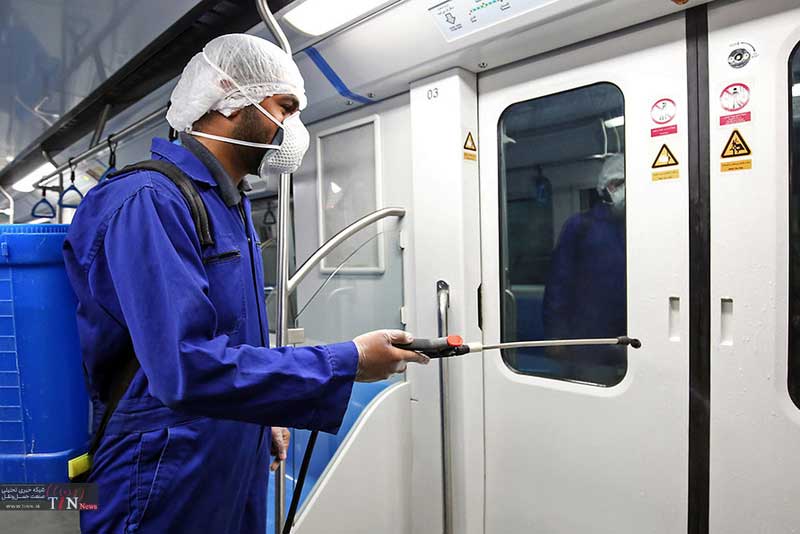 واگن های متروی اصفهان هر شب با ۴ دستگاه uvc ضدعفونی می شود