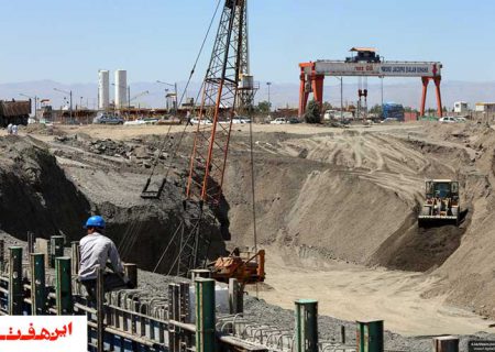 یک هزار و ۱۸ میلیارد تومان پروژه در قالب ۴۴۴ قرارداد در شهر فعال است