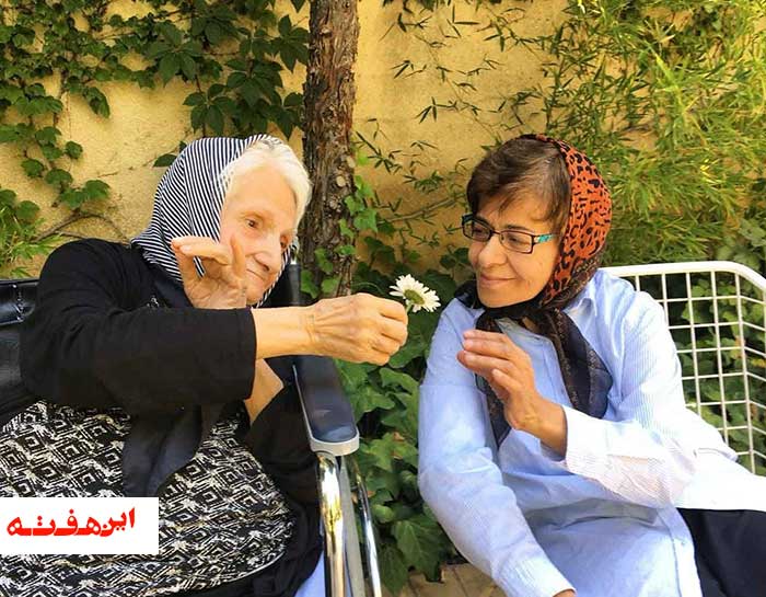 دنيا وايسا می خوام پیاده شم