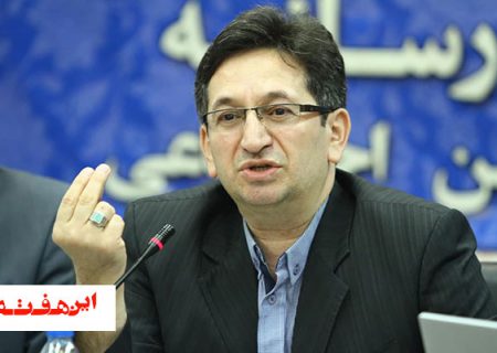 خبرنگاران چالش های جامعه را به رشته تحریر درآورده اند